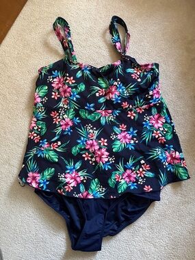 Lands' End Navy Floral Tankini Top with Adjustable Straps Sz XL/18